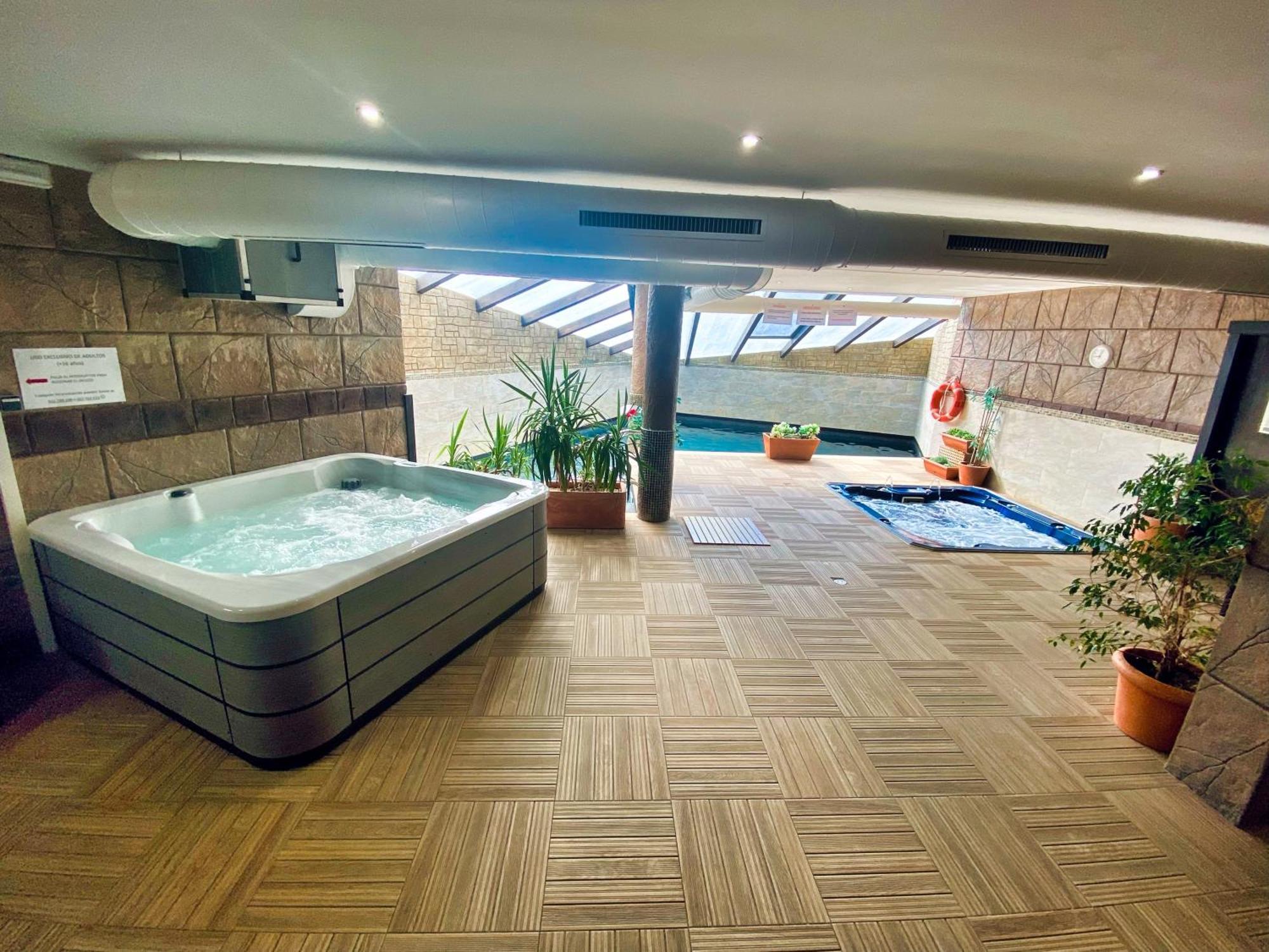 Apartamentos Spa Casco Historico De Isla - AlojateИсла Экстерьер фото
