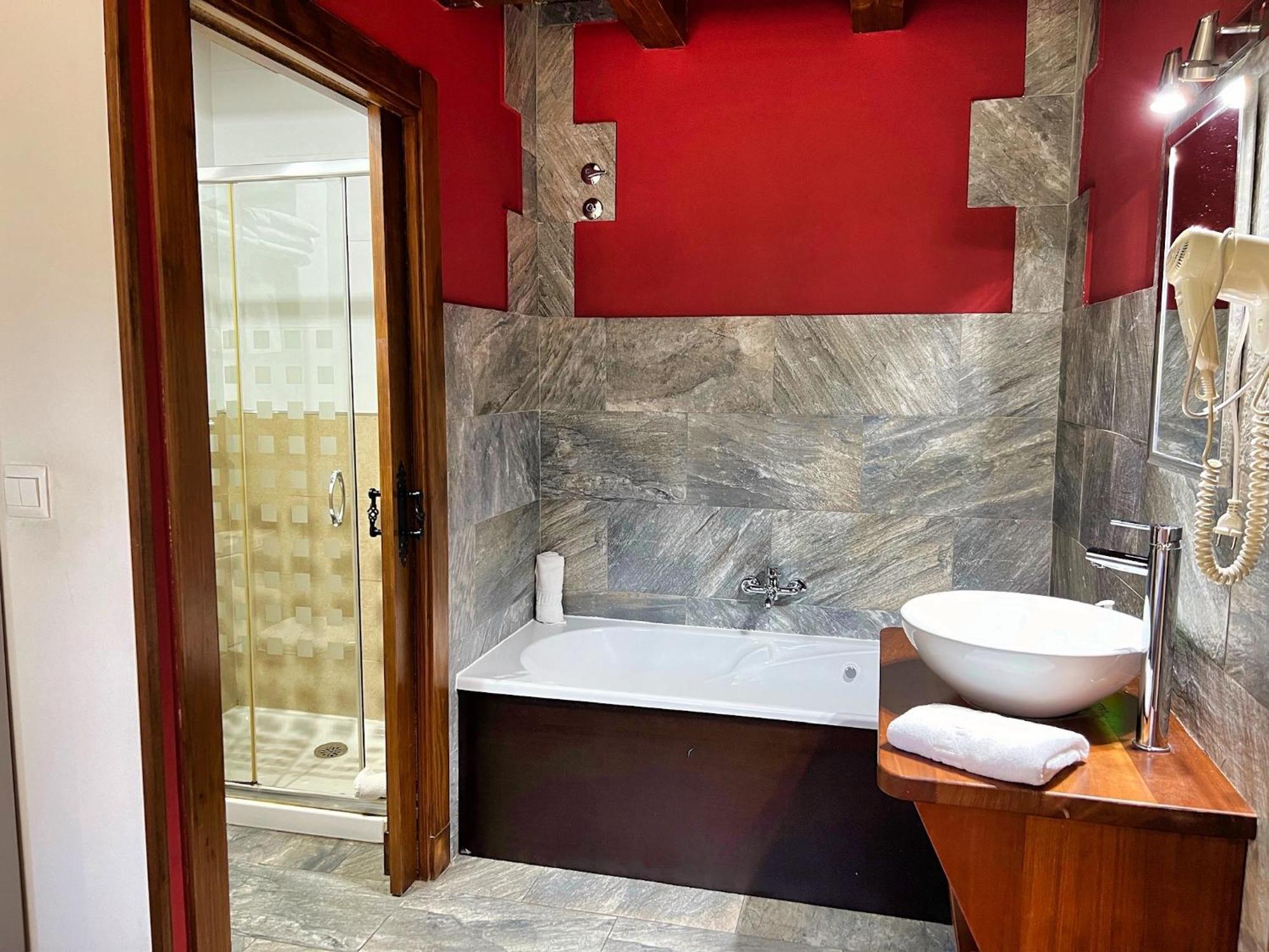 Apartamentos Spa Casco Historico De Isla - AlojateИсла Номер фото
