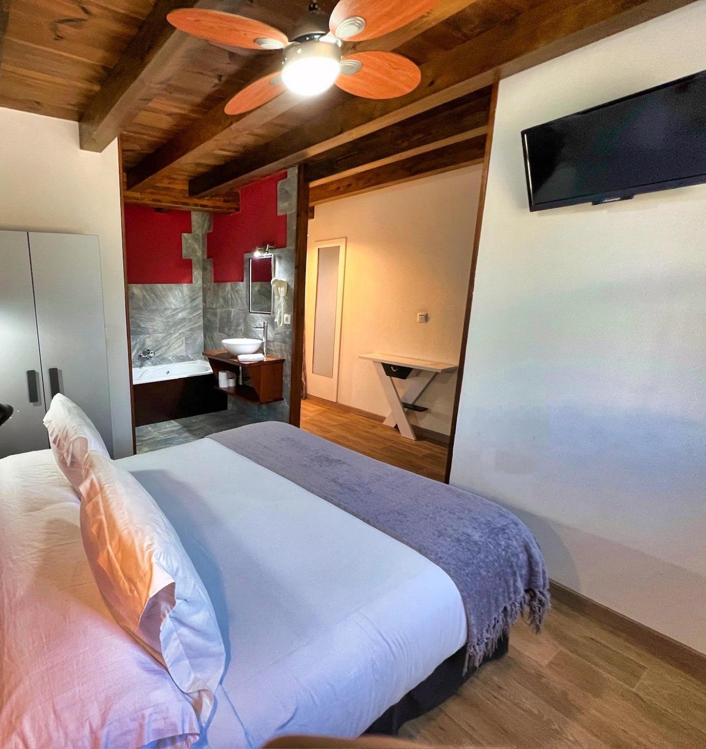 Apartamentos Spa Casco Historico De Isla - AlojateИсла Экстерьер фото