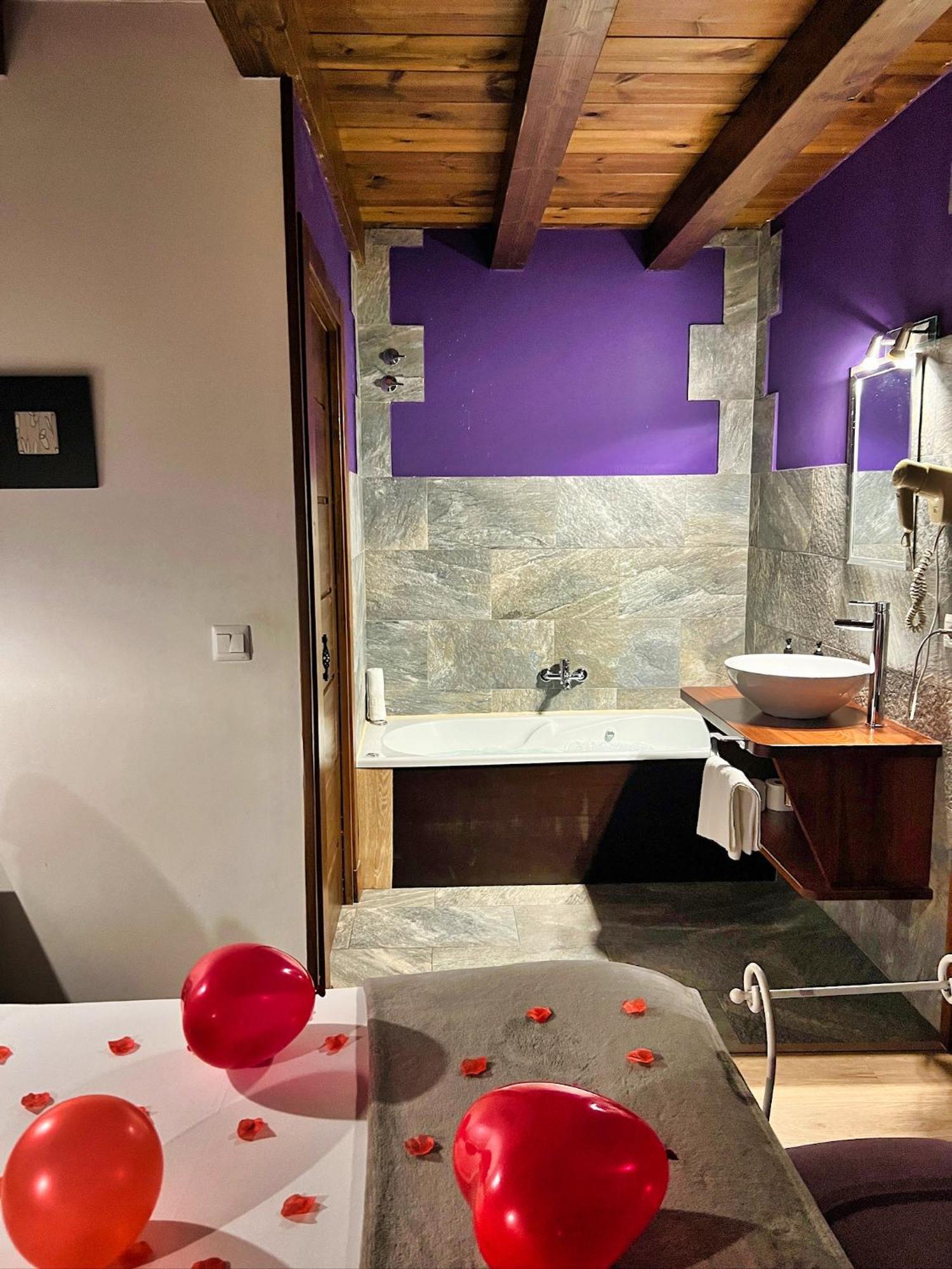 Apartamentos Spa Casco Historico De Isla - AlojateИсла Экстерьер фото